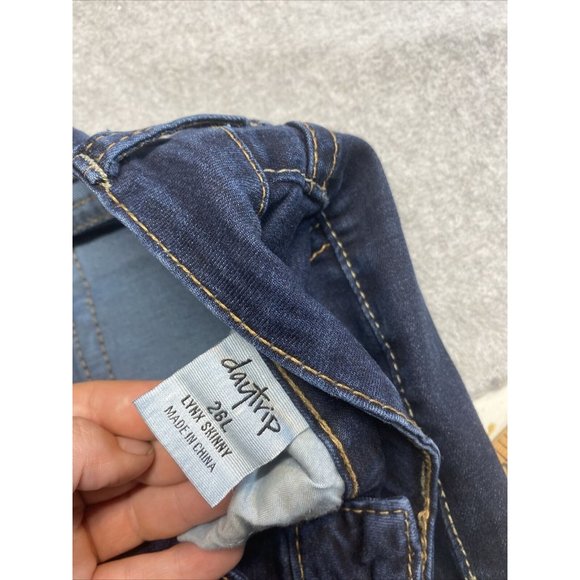 DAYTRIP lynx SKINNY 26L Dark Wash  Blue Denim Pockets JEANS Pant Mid Rise - Picture 5 of 6